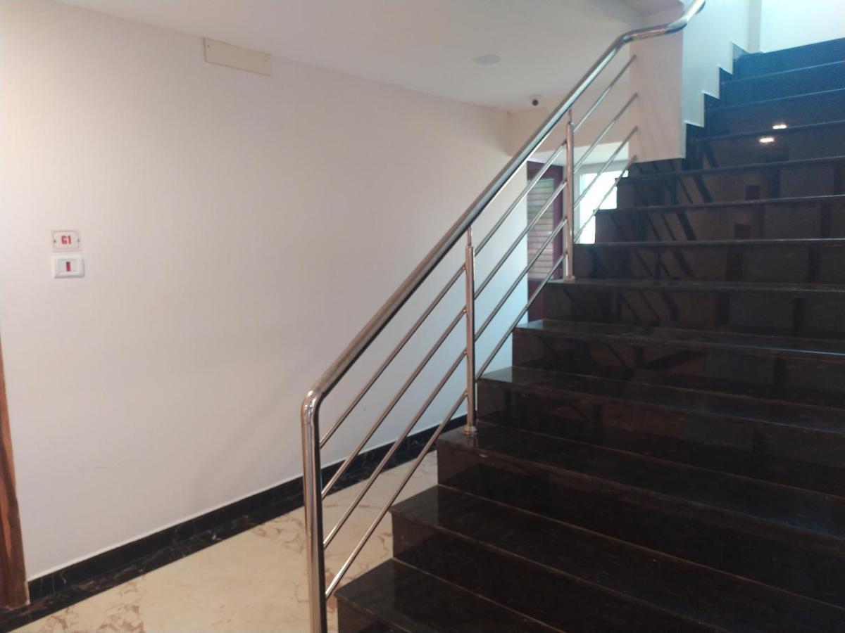 Hotel Rani And Rani Residency Puduccseri Kültér fotó