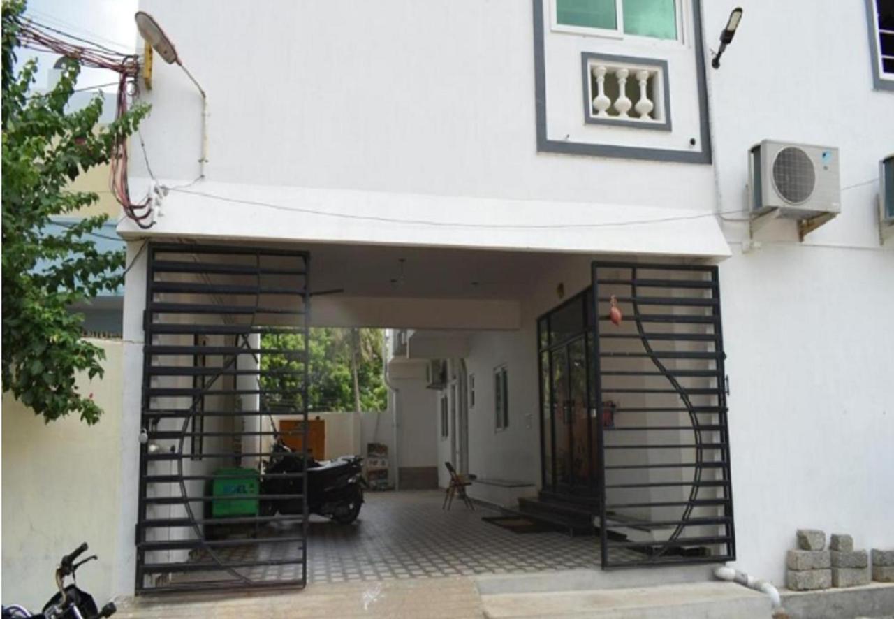 Hotel Rani And Rani Residency Puduccseri Kültér fotó