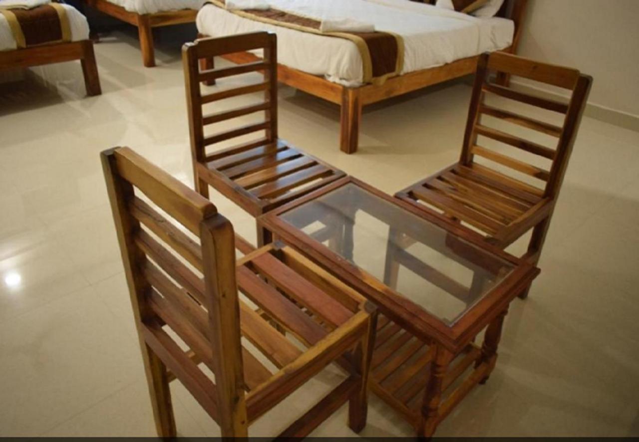 Hotel Rani And Rani Residency Puduccseri Kültér fotó